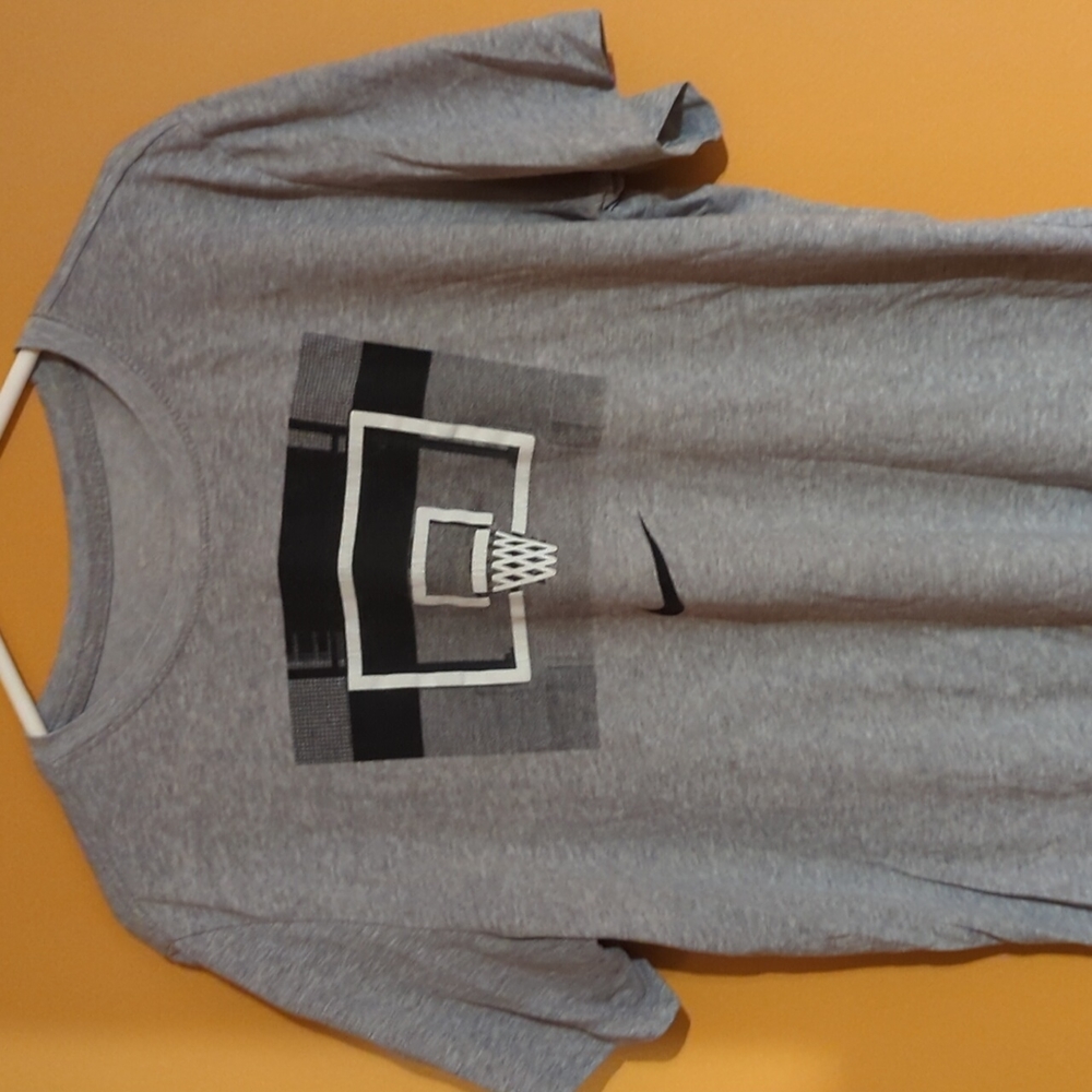 Mens Nike Tshirt